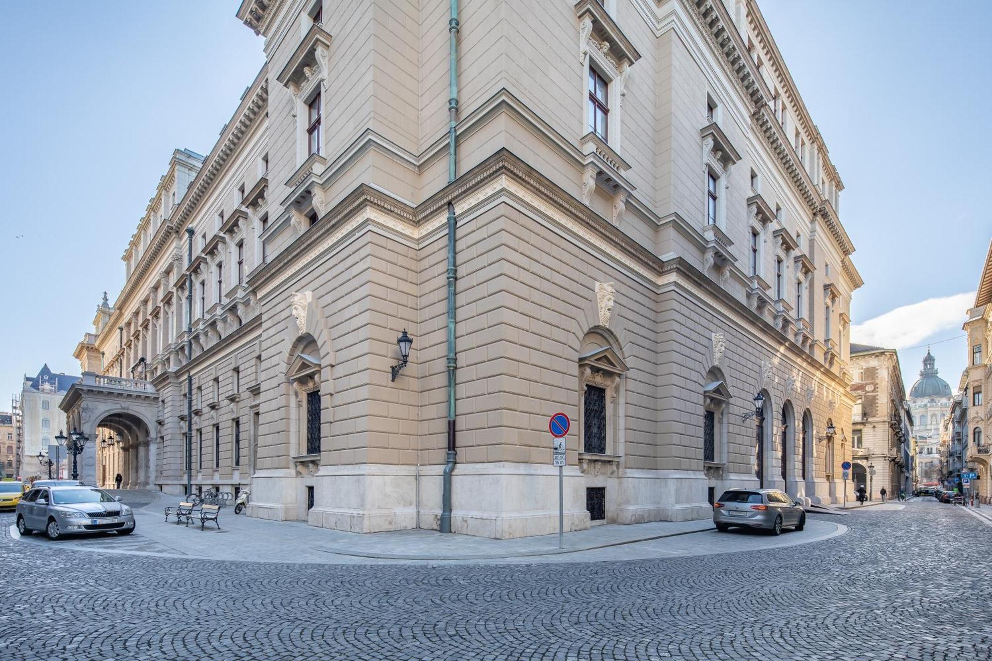Opera Apartmán *